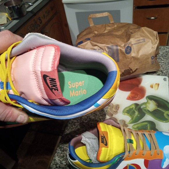 Special edition Mario and Luigi sb dunks main image 7